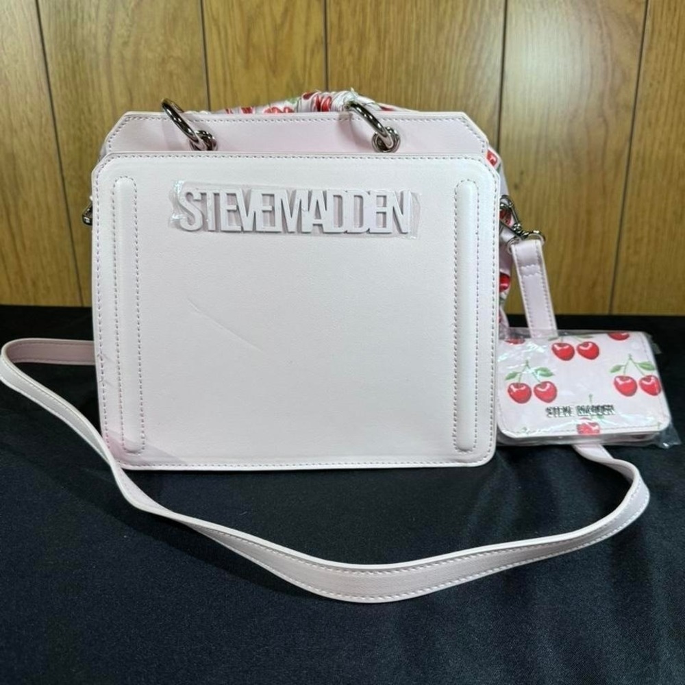 Stevenā Madden pink cherry crossbody bag with matching wallet NWT